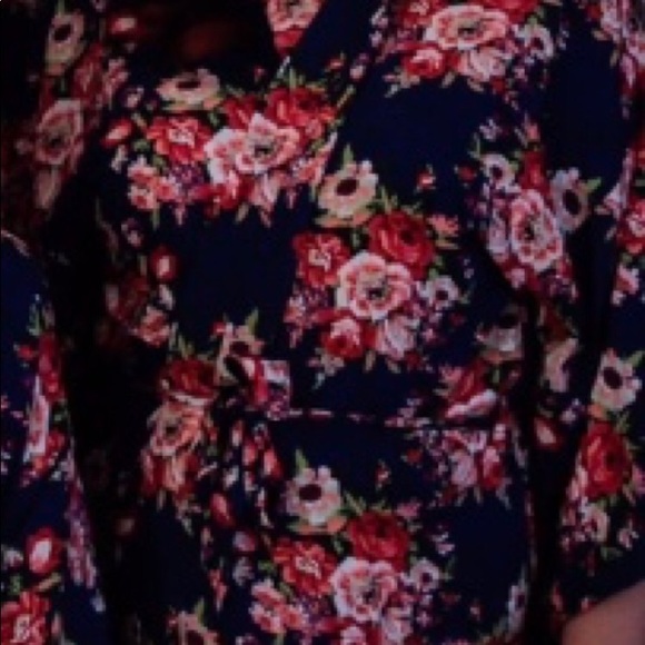 Floral Robe in navy - Picture 3 of 5